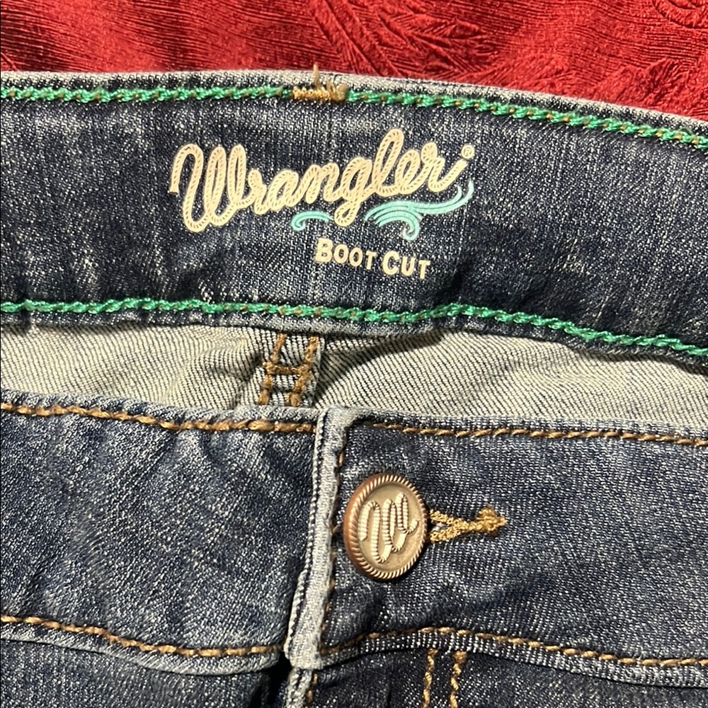 Wrangler Women’s Blue Boot Cut Jeans